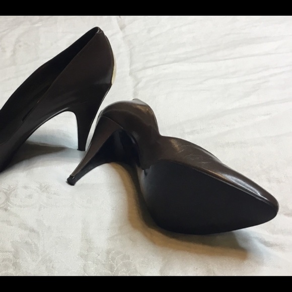 Modigliani Women Sz 9AA Taupe high heel Pumps EUC - Picture 8 of 8